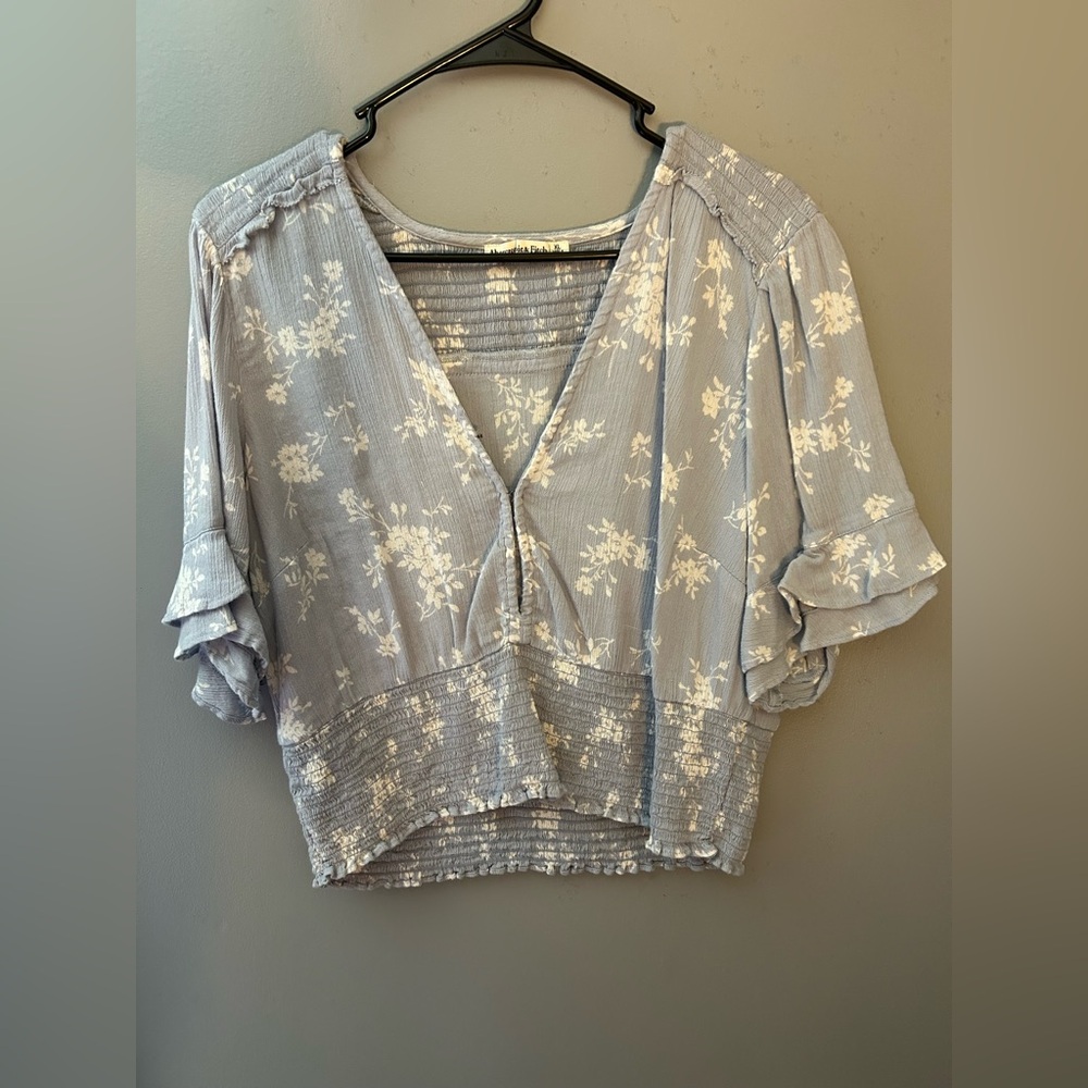 Abercrombie & Fitch Floral Blouse in Light blue